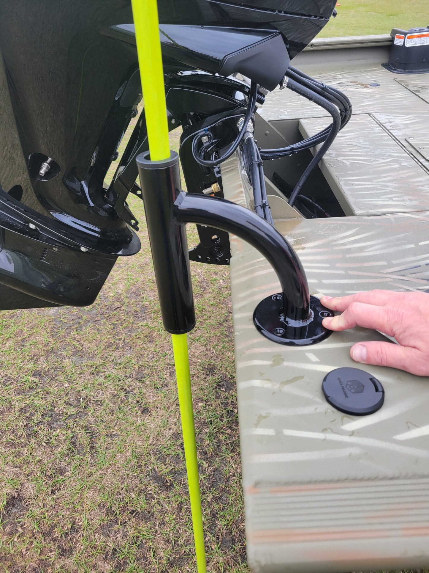 Arched Stick Anchor (Mounts) - Powder Coated Black, Single Barrel image